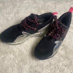 Steve Madden Sneakers